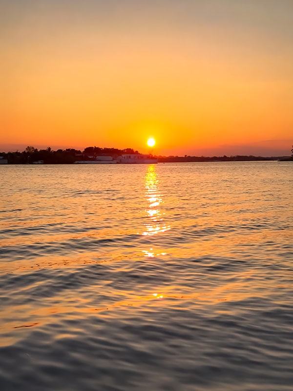 Coucher de soleil Flores Guatemala